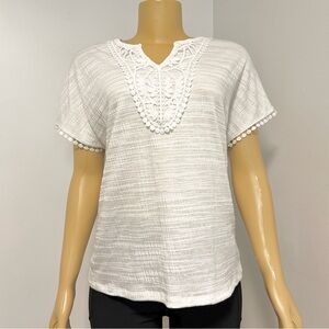 Cable‎ & Gauge White Textured Blouse with Lace Detail Size Medium